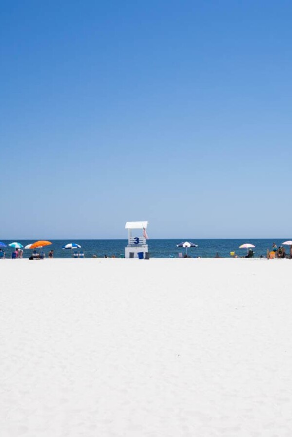 A weekend in Gulf Shores, Alabama - sun, sand and fun! A perfect place for a family vacation or weekend escape!