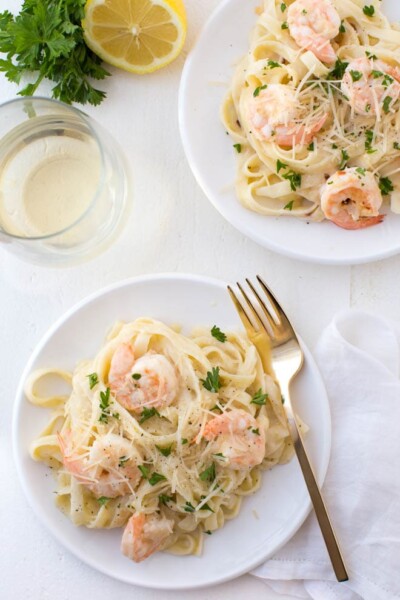 Lemon Garlic White Wine Shrimp Fettuccine Pasta - Spoonful of Flavor