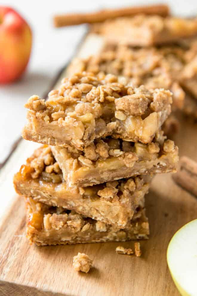 Apple Crumb Bars - Spoonful of Flavor