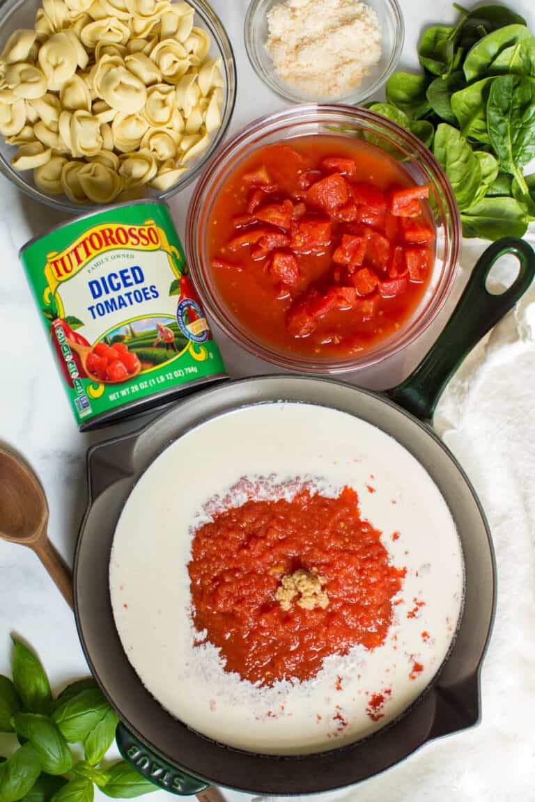 Creamy Tomato Basil Tortellini - Spoonful Of Flavor