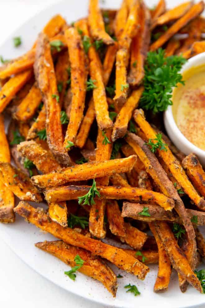 Crispy Baked Sweet Potato Fries l Spoonful of Flavor