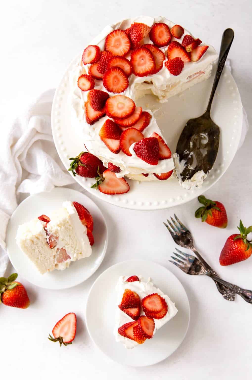 Angel Food Cake with Strawberries & Cream l Spoonful of Flavor