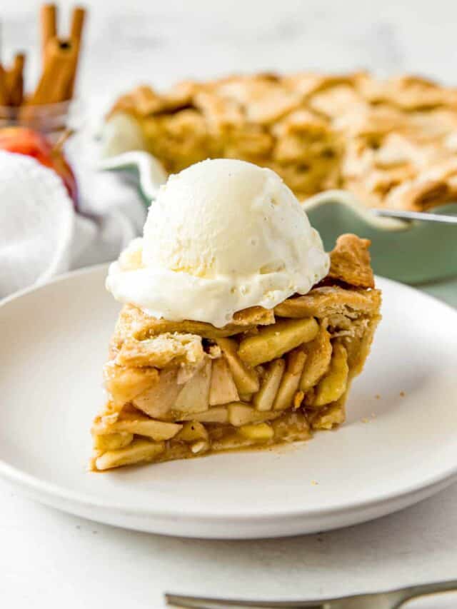 EASY APPLE PIE - Spoonful of Flavor