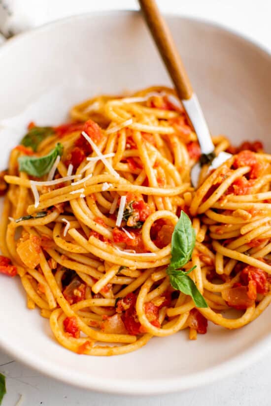 Spaghetti Arrabbiata - Spoonful of Flavor