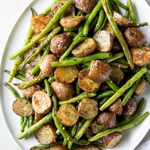 Oven Roasted Green Beans and Potatoes - Spoonful of Flavor