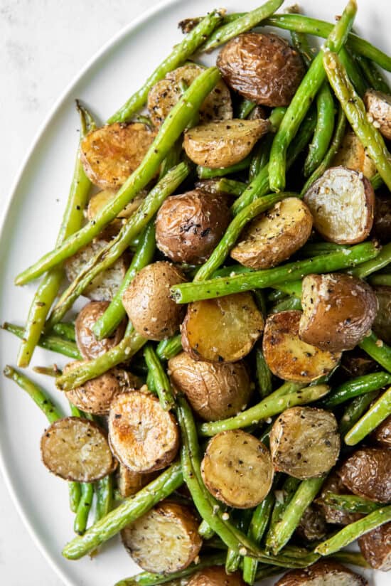 Oven Roasted Green Beans and Potatoes - Spoonful of Flavor