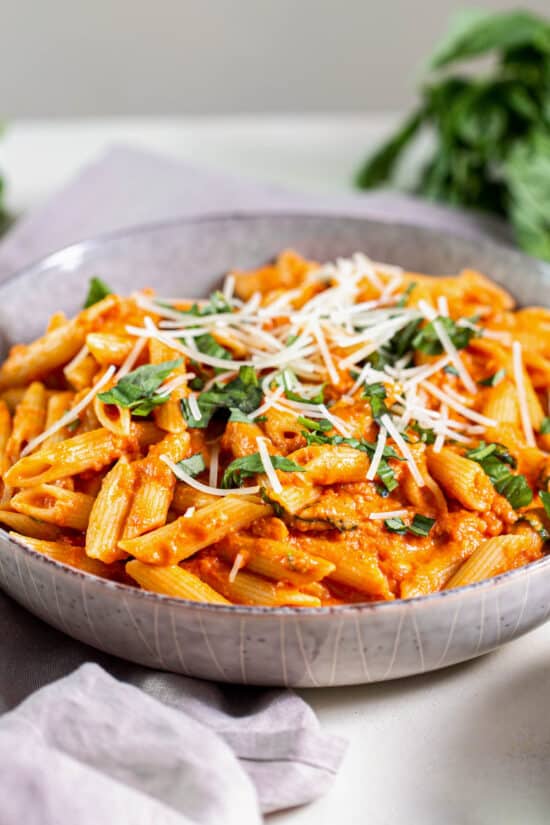 Tomato Basil Pasta (quick & Easy) - Spoonful Of Flavor